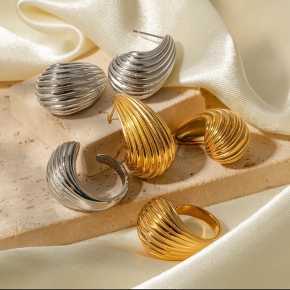 Gold and Silver Women's Earrings Set - Picture 3 of 8